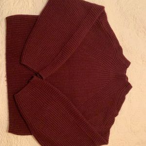 thick knit turtleneck !